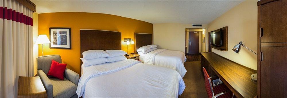 Four Points By Sheraton Edmundston Hotel & Conference Center Экстерьер фото